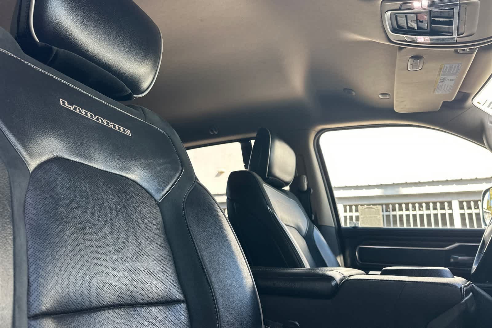 Used 2019 RAM 1500 Laramie AWD/4WD image 18