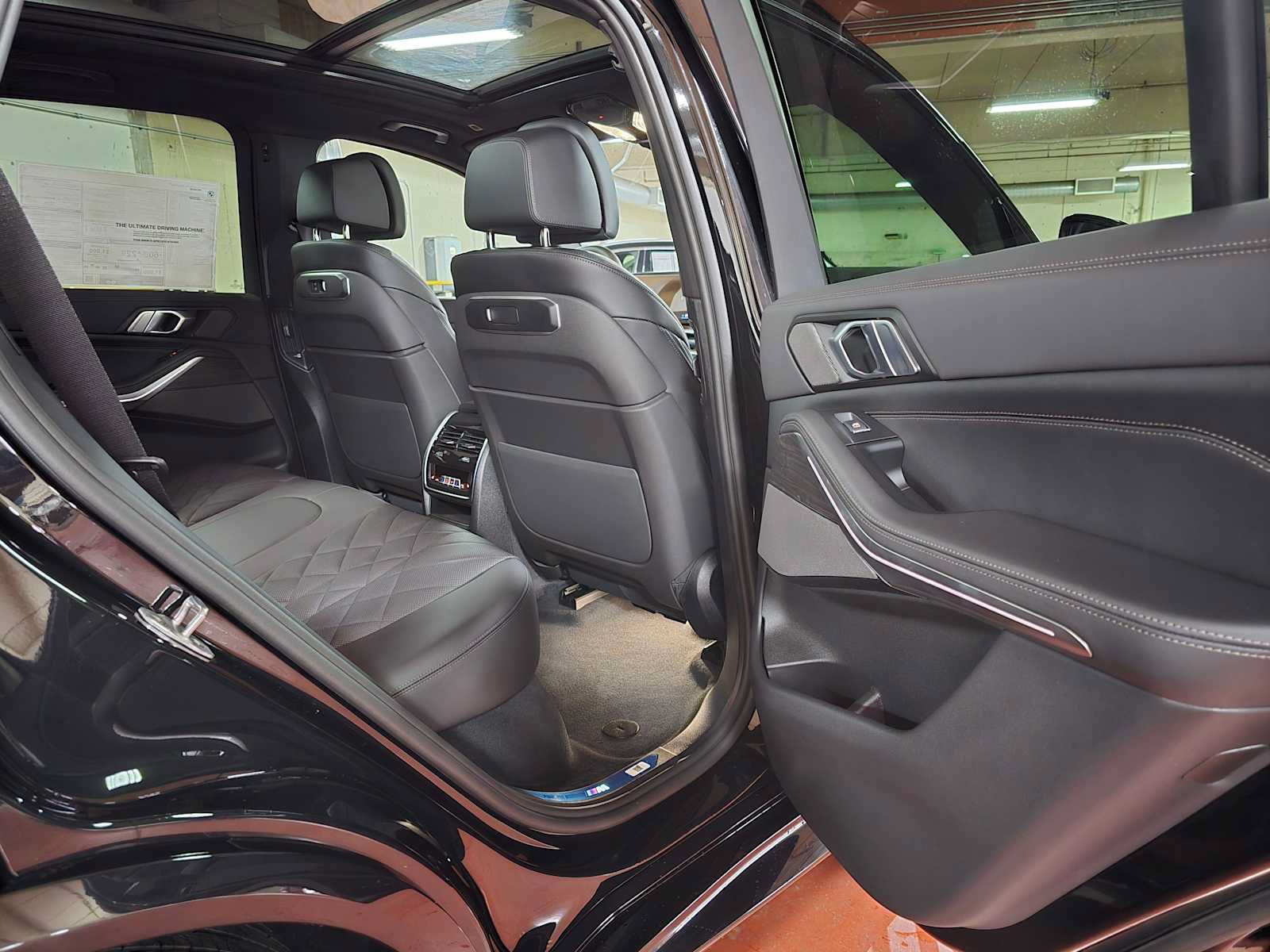 Used 2026 BMW X5 xDrive50e w/ M Sport Package AWD/4WD image 15