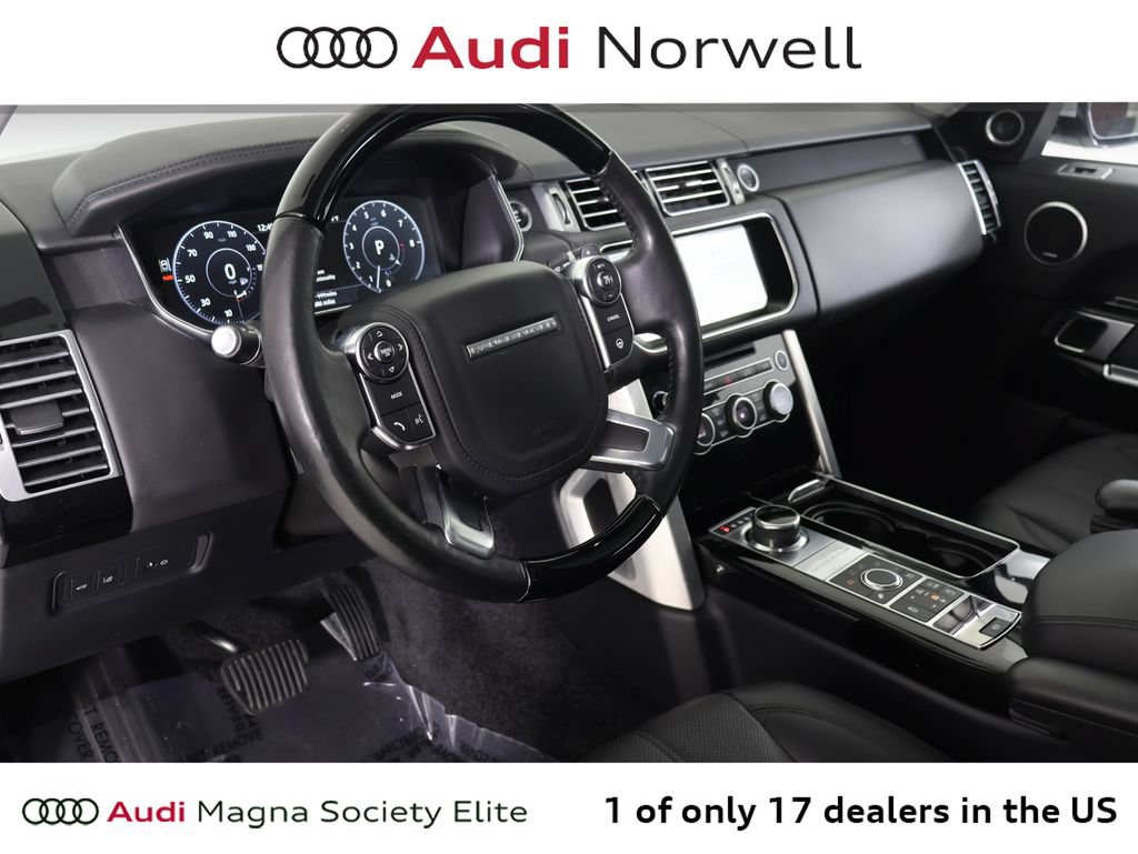 Used 2017 Land Rover Range Rover HSE AWD/4WD image 2