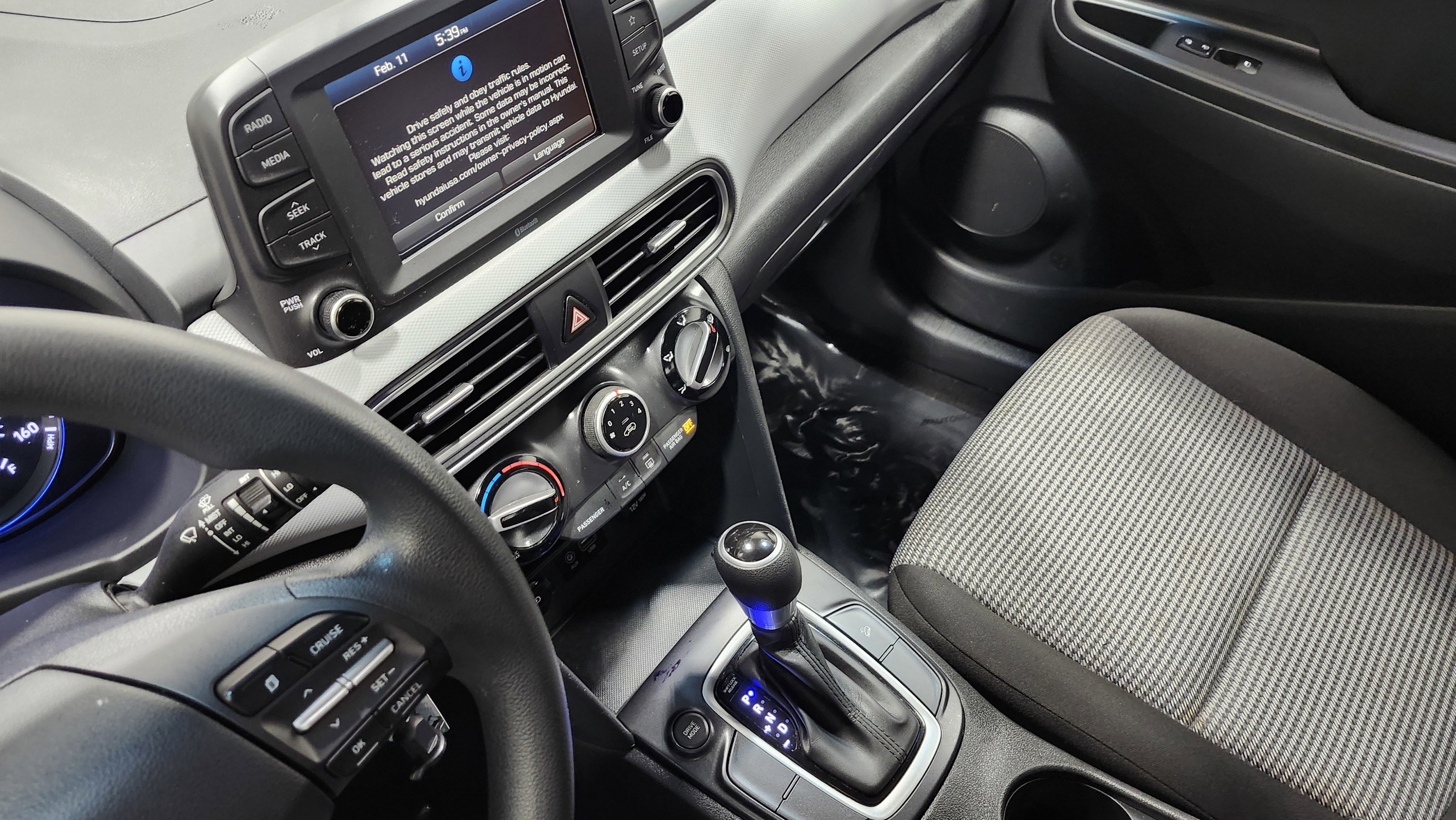 Used 2021 Hyundai Kona SE image 25