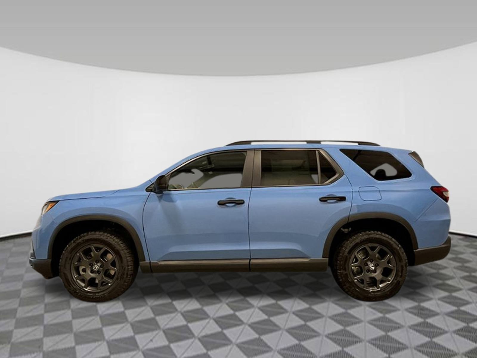 New 2025 Honda Pilot TrailSport image 2