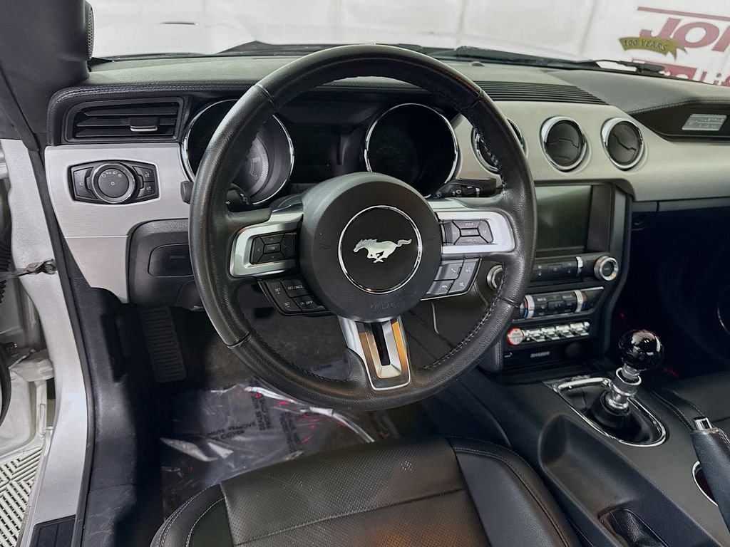 Used 2016 Ford Mustang GT Premium image 3