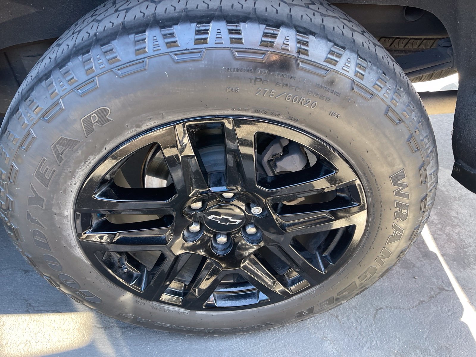 Used 2022 Chevrolet Silverado 1500 RST AWD/4WD image 3
