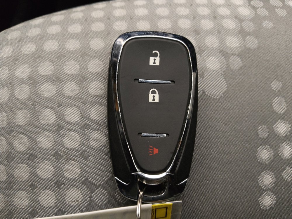 Used 2020 Chevrolet Sonic LT FWD image 32