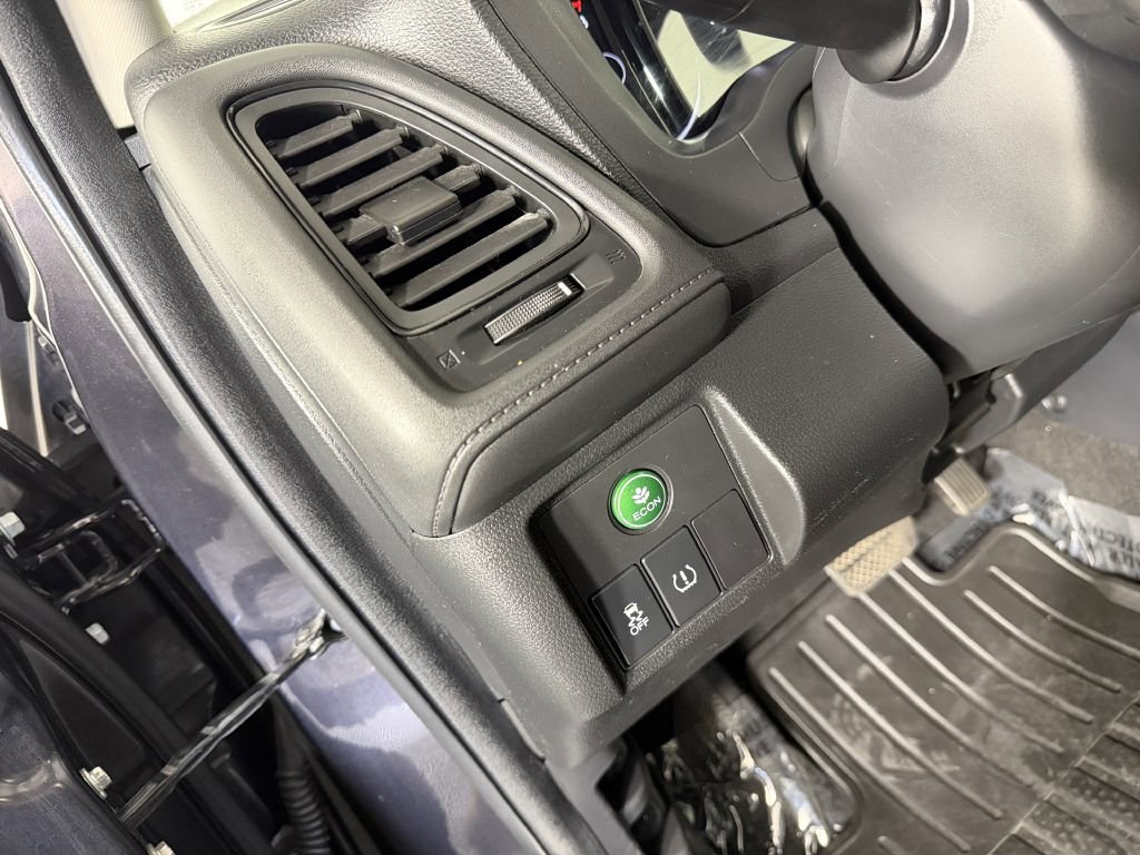 Used 2018 Honda HR-V LX image 37