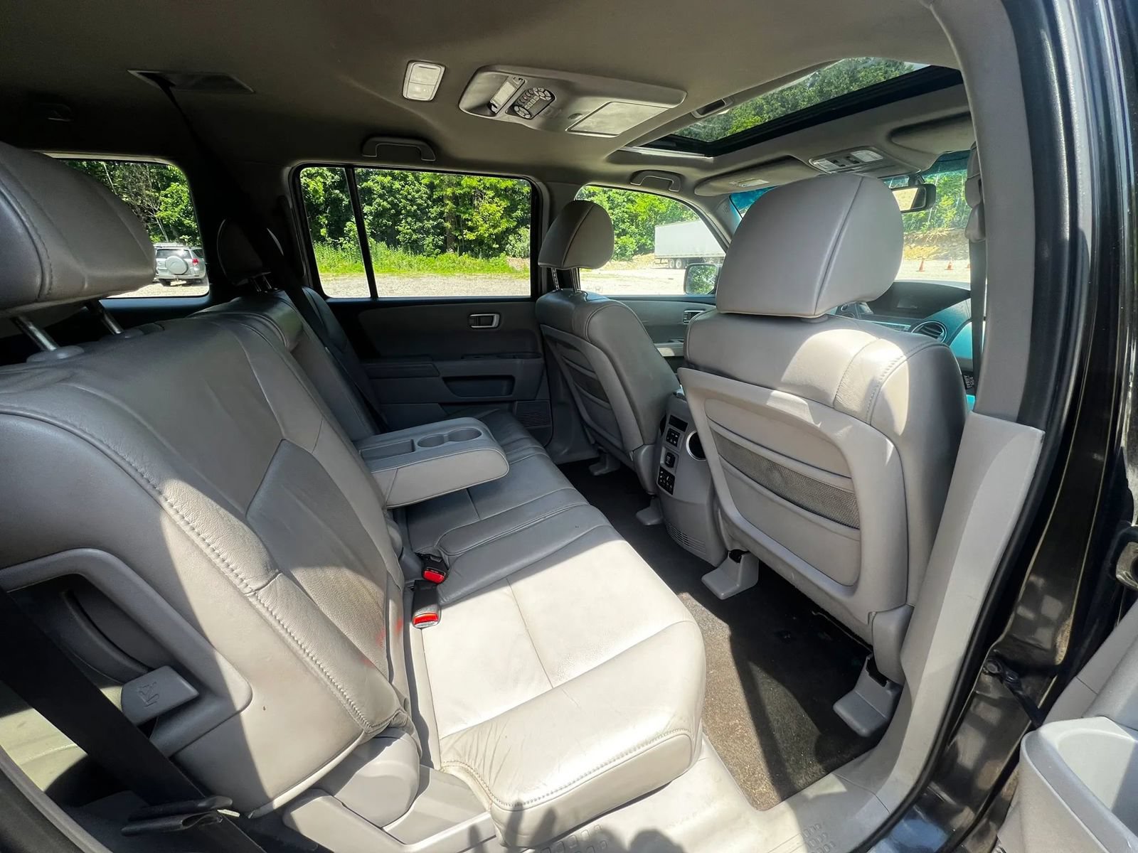 Used 2011 Honda Pilot EX-L image 11
