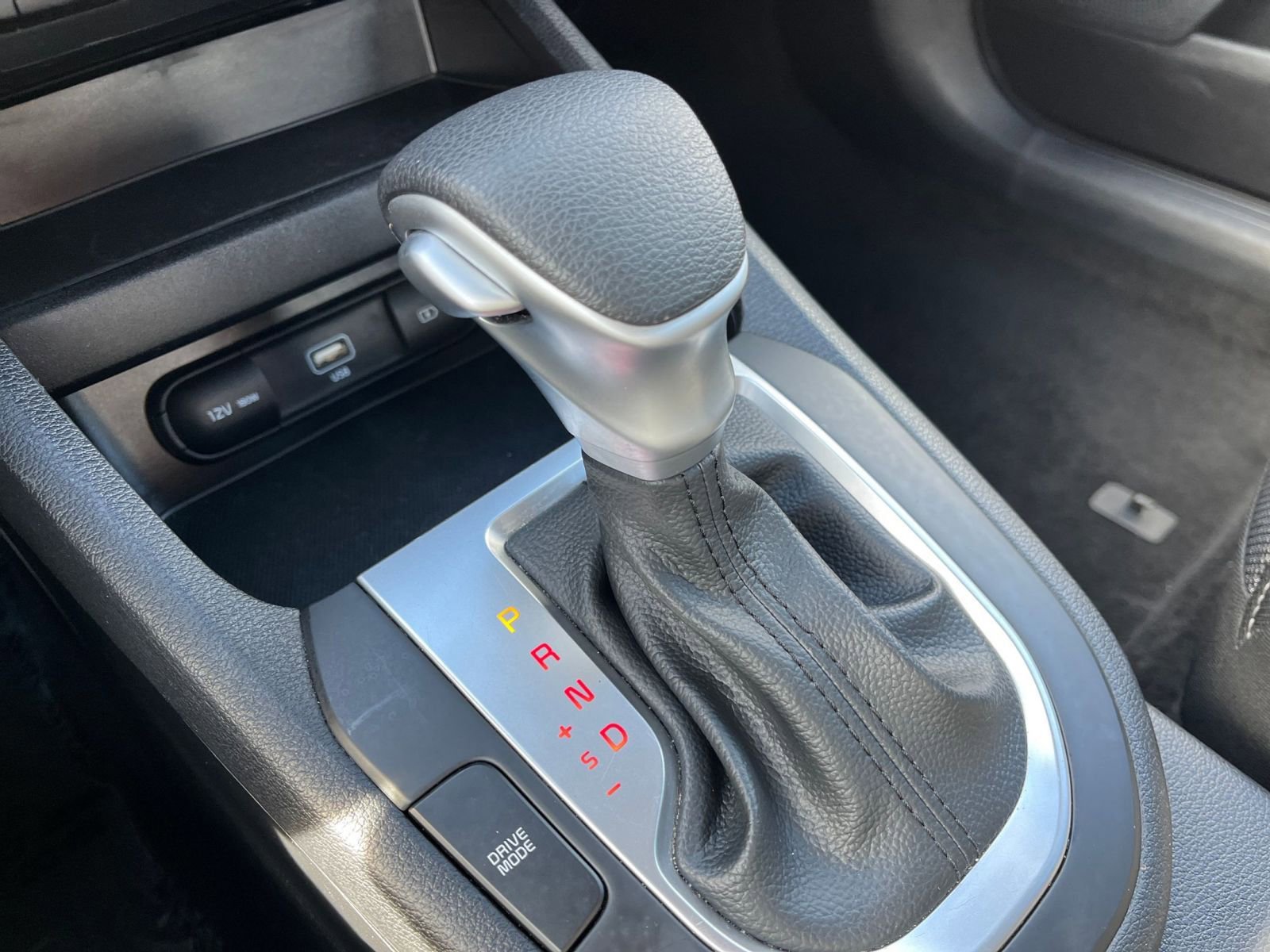 Used 2024 Kia Forte LXS image 41