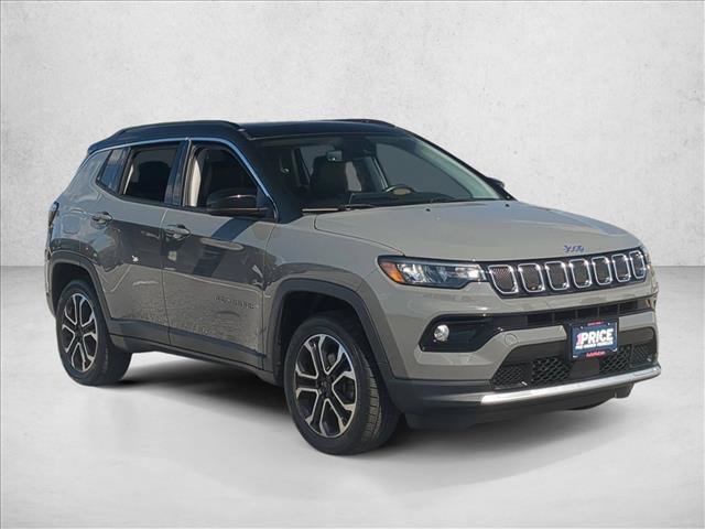 Used 2022 Jeep Compass Limited w/ Sun and Sound Group AWD/4WD image 3