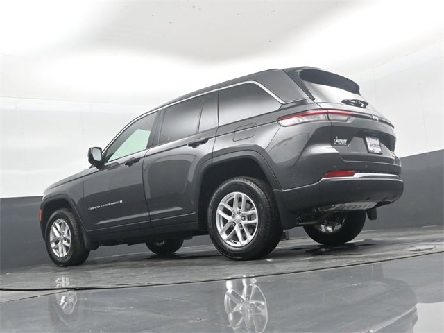 New 2025 Jeep Grand Cherokee Laredo X w/ Luxury Tech Group I image 32