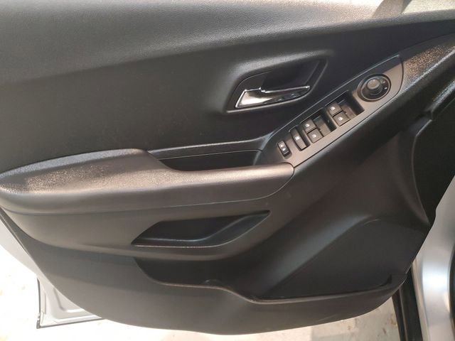 Used 2016 Chevrolet Trax LS image 13