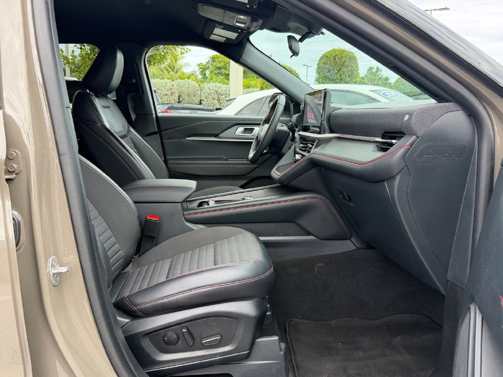 Certified 2026 Ford Explorer ST-Line RWD image 20