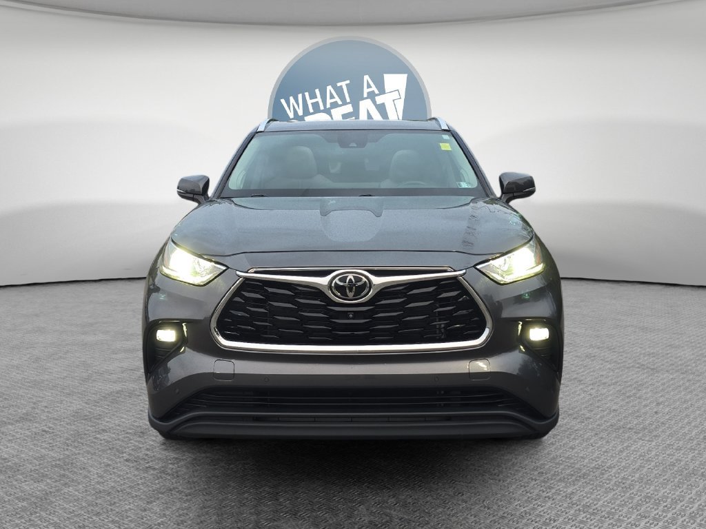 Used 2023 Toyota Highlander Limited AWD/4WD image 9