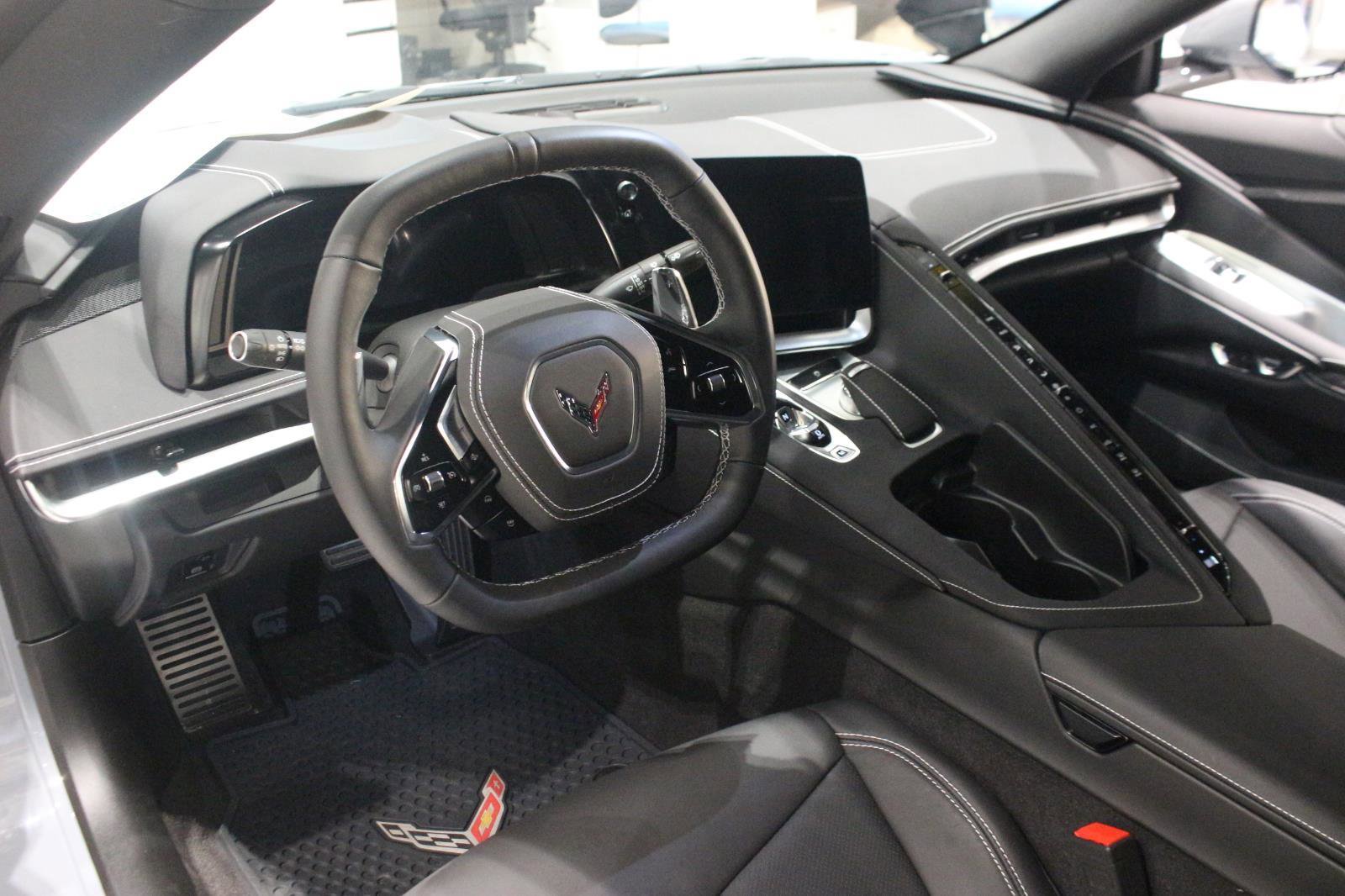 Used 2025 Chevrolet Corvette Stingray Coupe w/ Battery Protection Package image 18