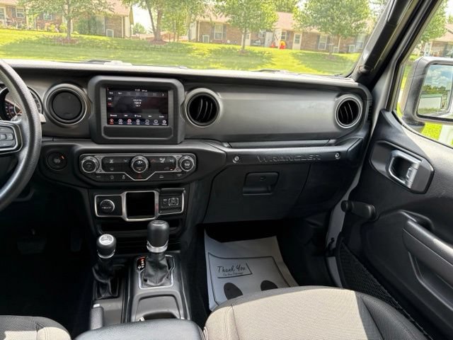 Used 2023 Jeep Wrangler Sport AWD/4WD image 23