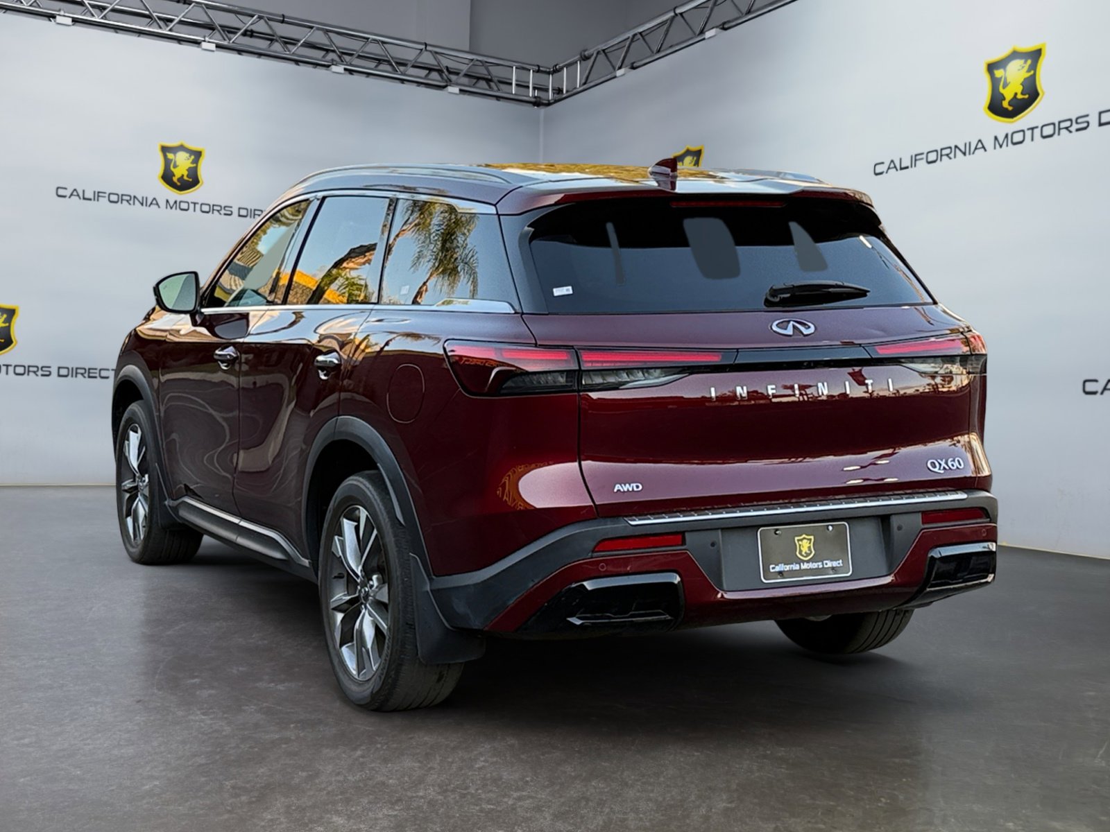 Used 2023 INFINITI QX60 Luxe w/ Performance Audio Package image 3