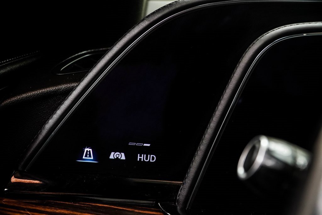 Used 2021 Cadillac Escalade Premium Luxury image 36