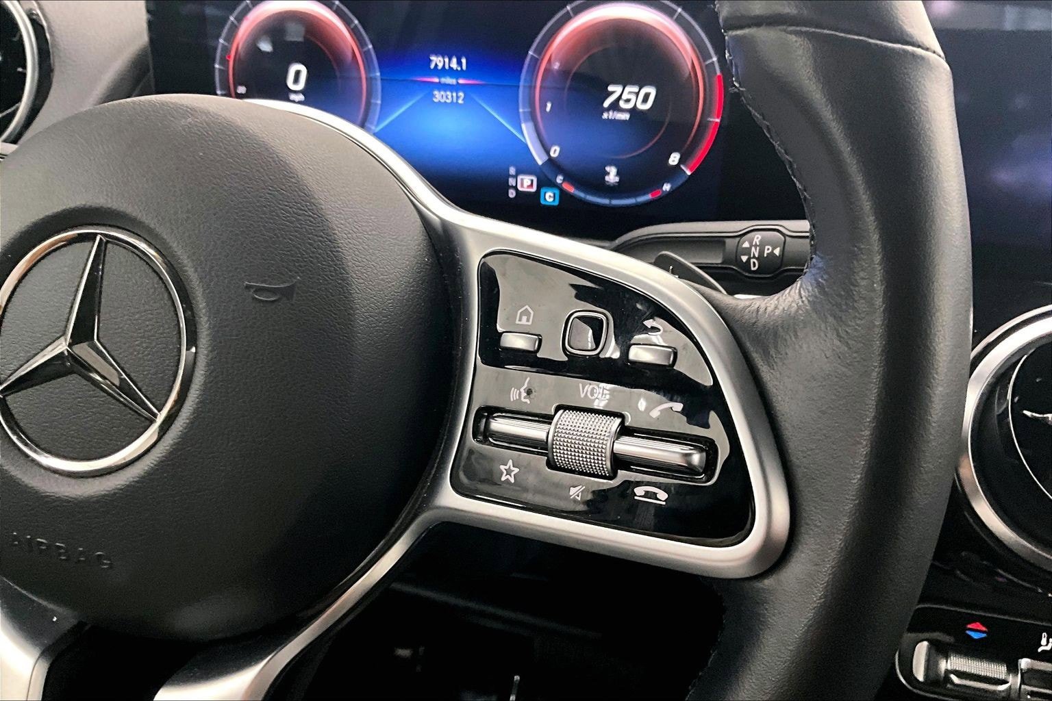 Certified 2022 Mercedes-Benz GLB 250 4MATIC image 22