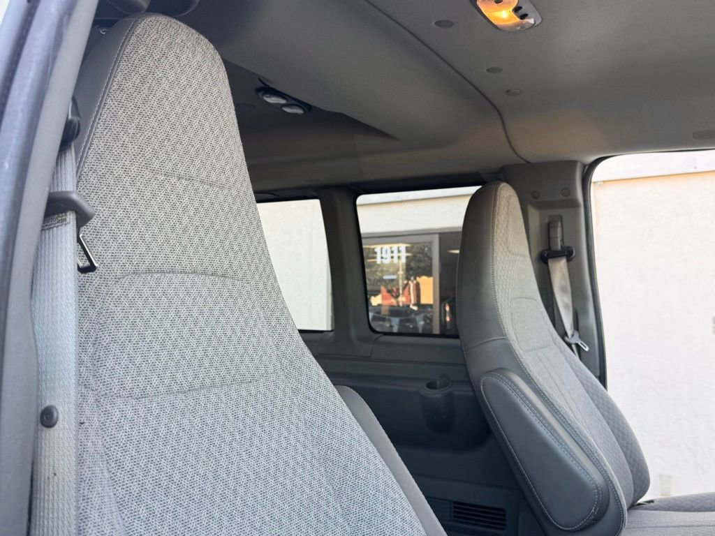 Used 2016 Chevrolet Express 2500 LT w/ LT Preferred Equipment Group RWD image 23