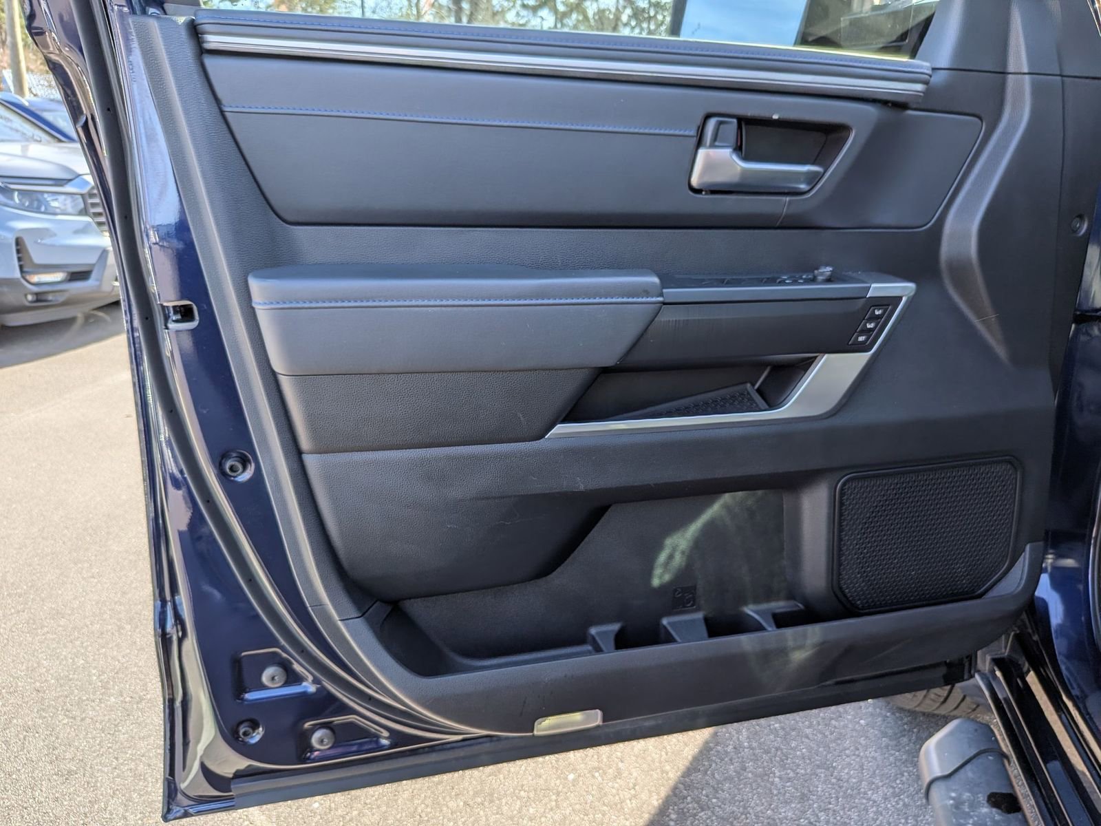 Used 2023 Toyota Tundra Platinum image 12