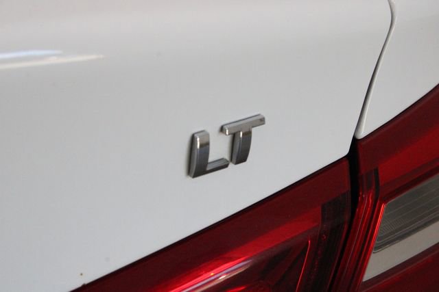 Used 2023 Chevrolet Malibu LT image 38