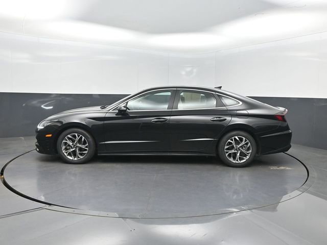 Used 2022 Hyundai Sonata SEL w/ Convenience Package FWD image 2