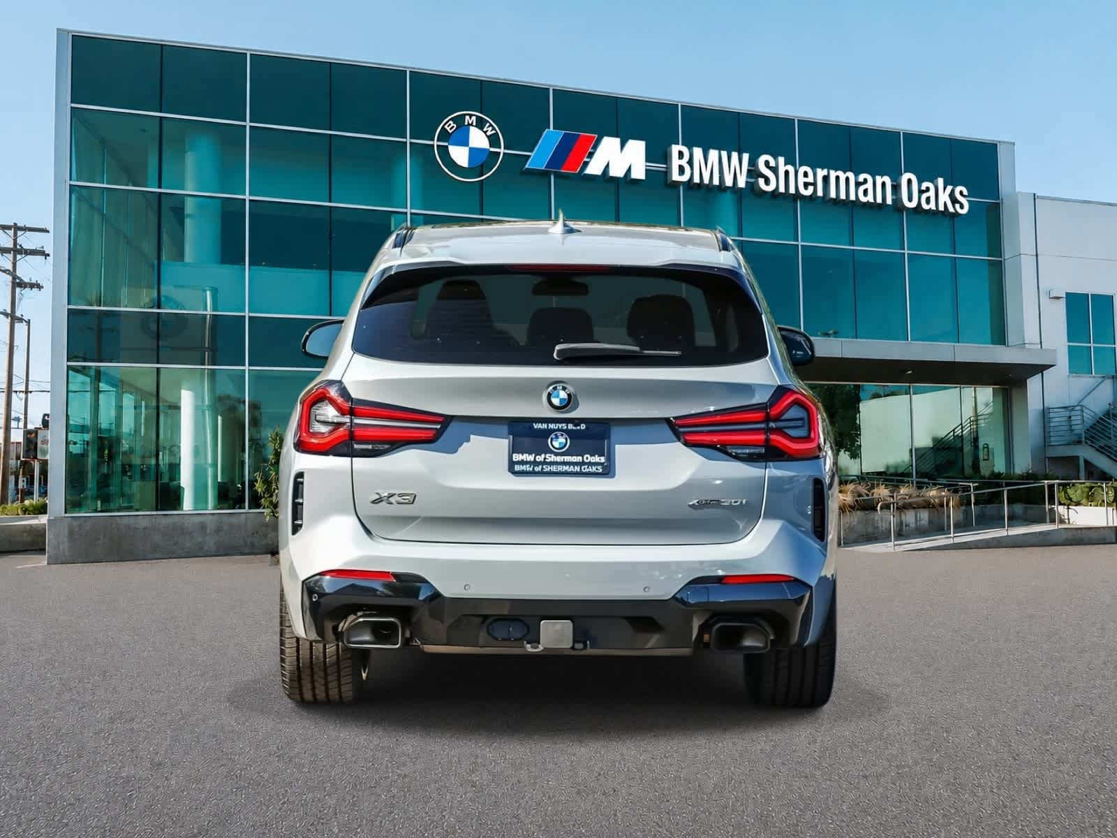 Used 2024 BMW X3 xDrive30i w/ Premium Package AWD/4WD image 5