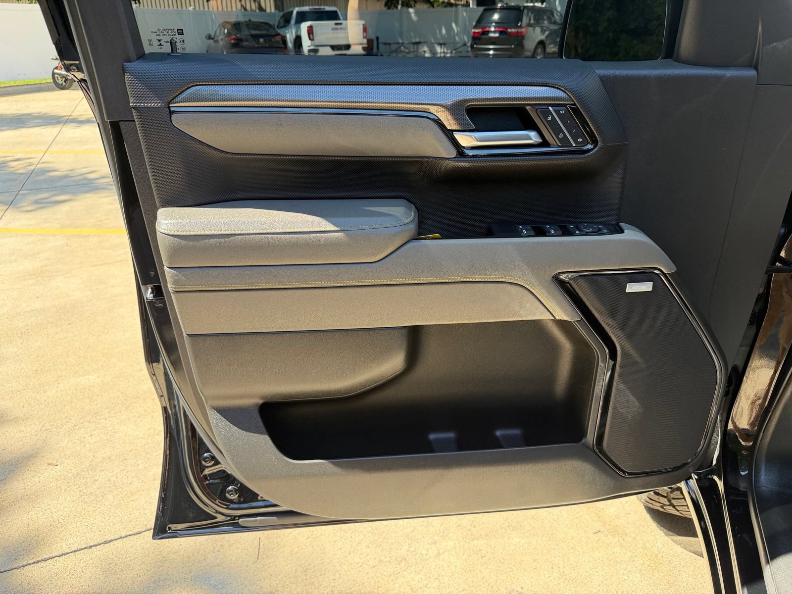 Used 2026 Chevrolet Silverado 1500 ZR2 AWD/4WD image 9