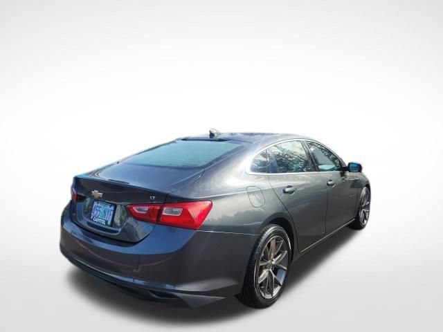 Used 2018 Chevrolet Malibu LT FWD image 2