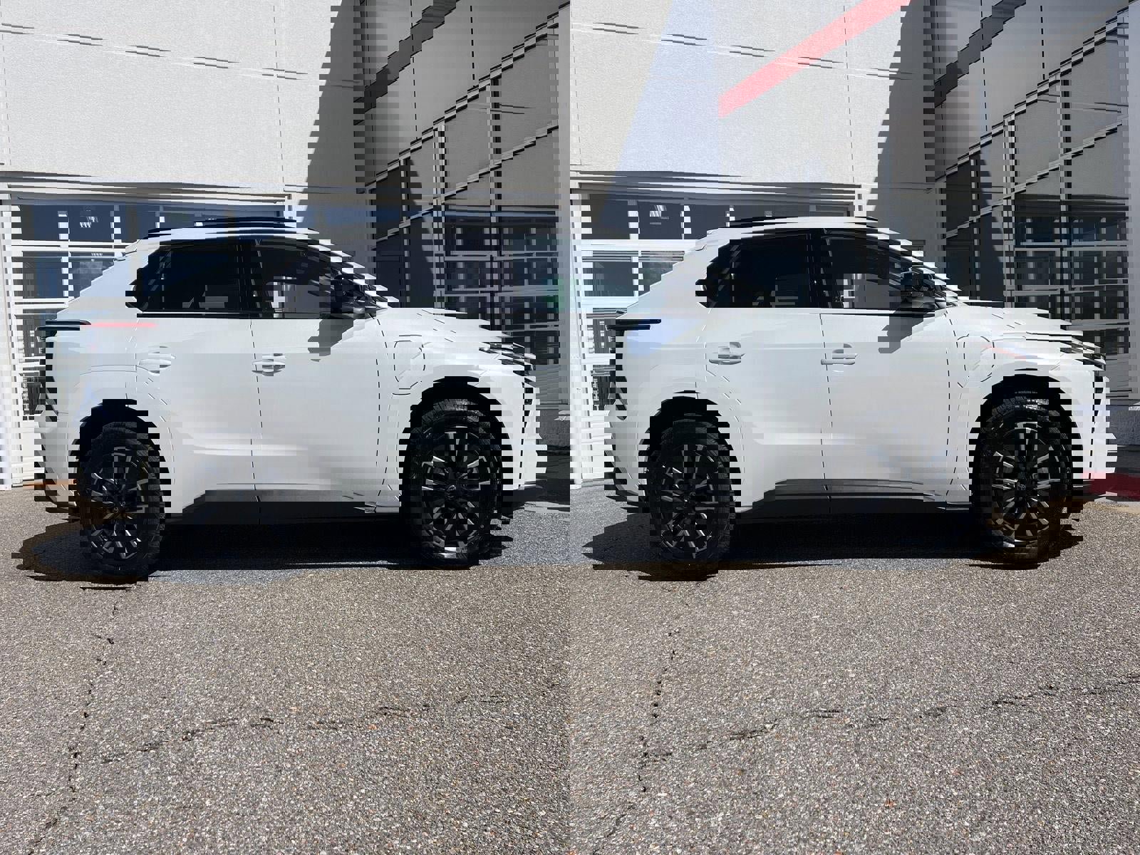Used 2026 Toyota bZ AWD/4WD image 9