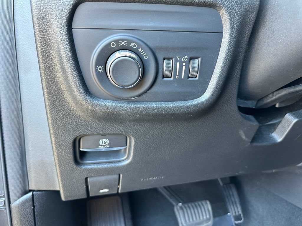 Used 2022 Jeep Grand Cherokee L Laredo AWD/4WD image 20