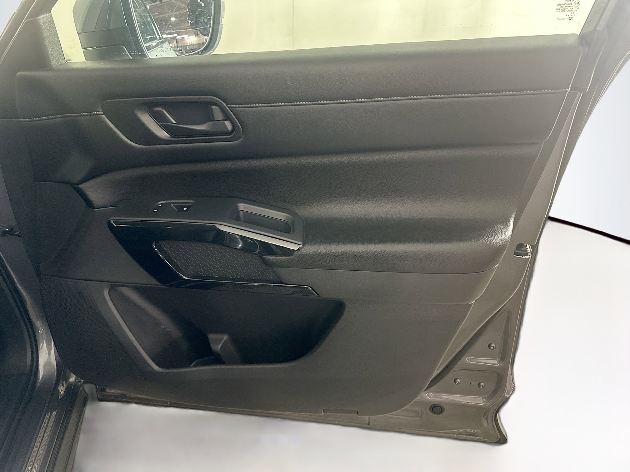 Used 2023 Nissan Pathfinder SV AWD/4WD image 33