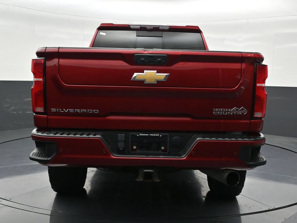 Used 2024 Chevrolet Silverado 2500 High Country w/ High Country Premium Package image 4