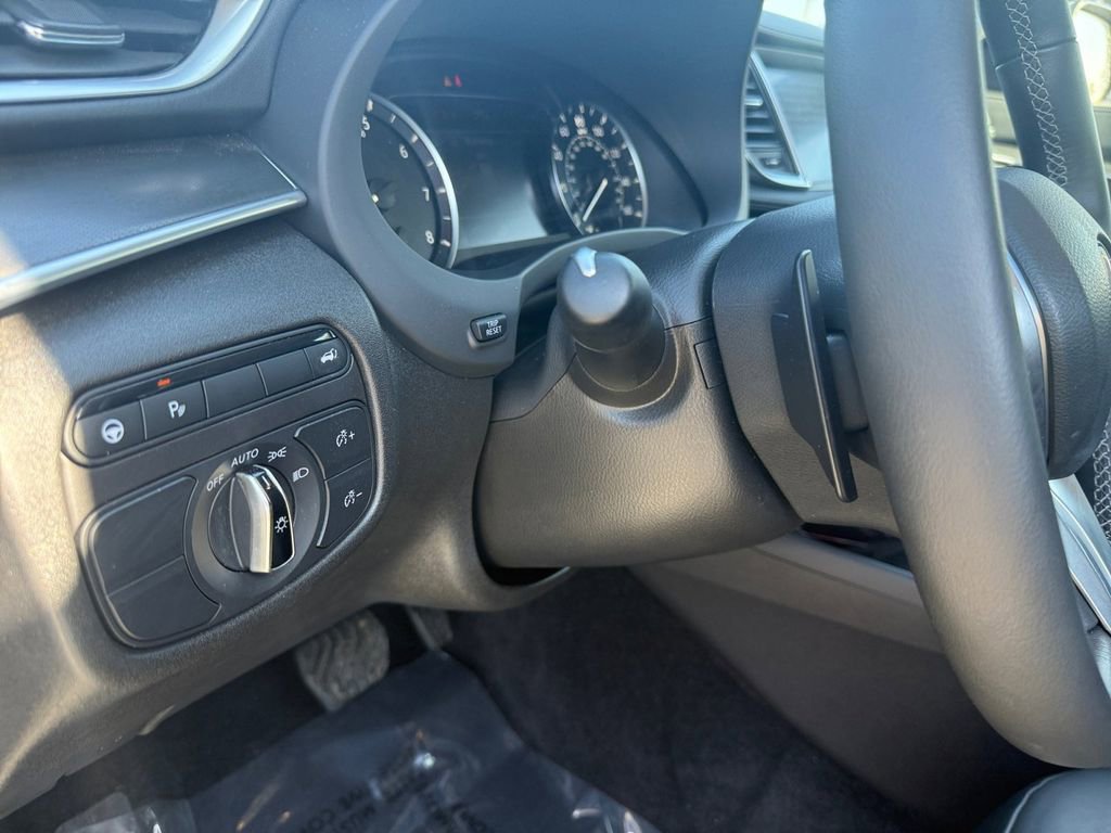 Used 2025 INFINITI QX50 Pure image 15