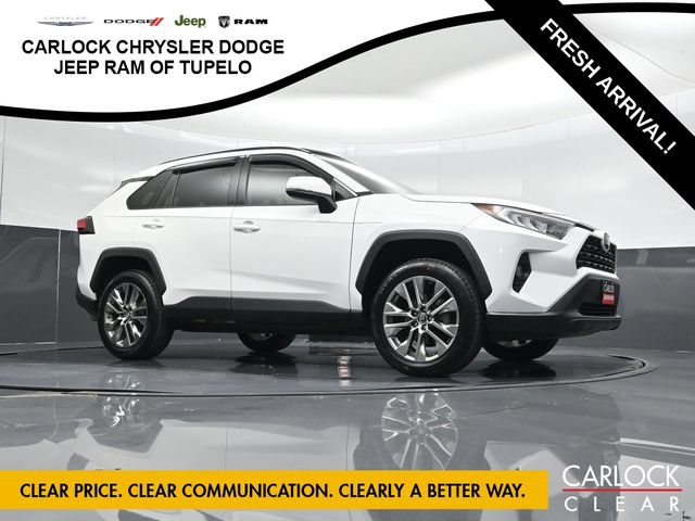 Used 2019 Toyota RAV4 XLE Premium w/ Cold Weather Package FWD image 59