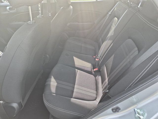 Used 2025 Hyundai Venue SEL FWD image 27