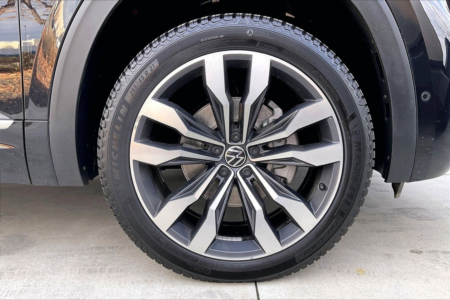 Used 2022 Volkswagen Atlas SEL Premium image 24