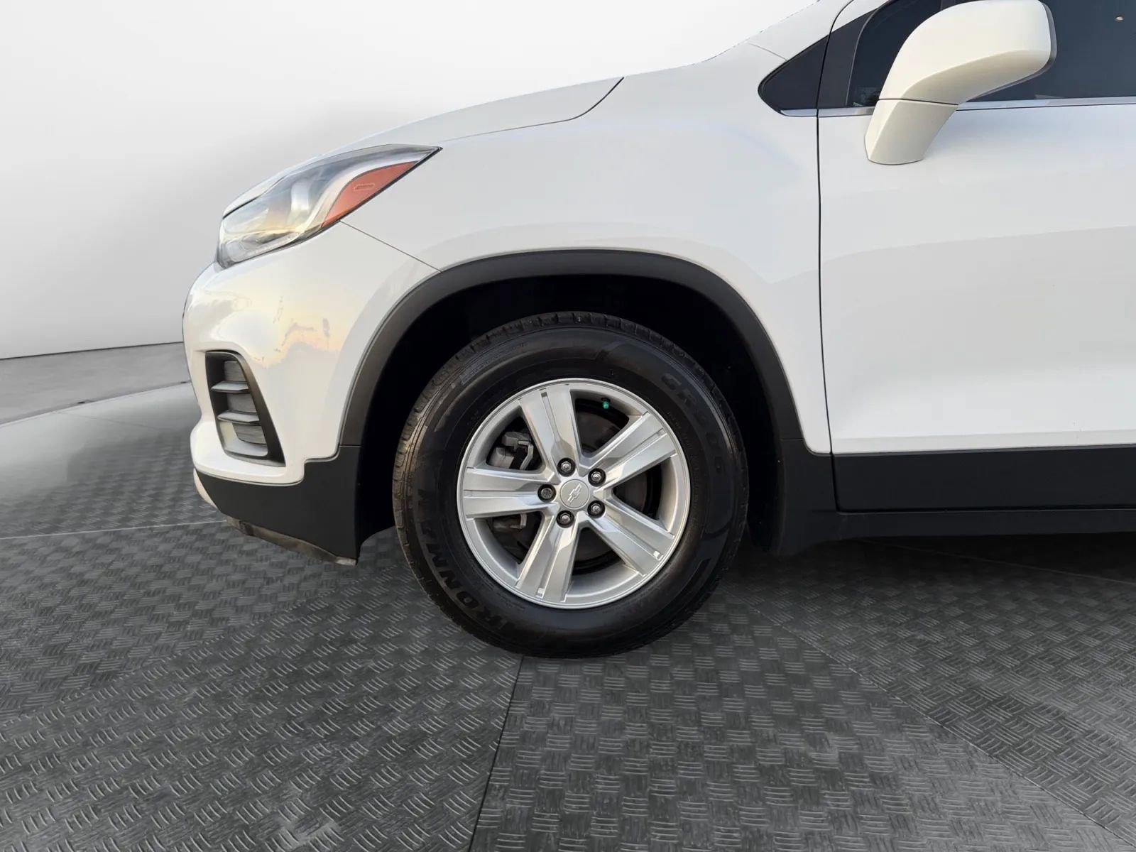 Used 2020 Chevrolet Trax LT image 19