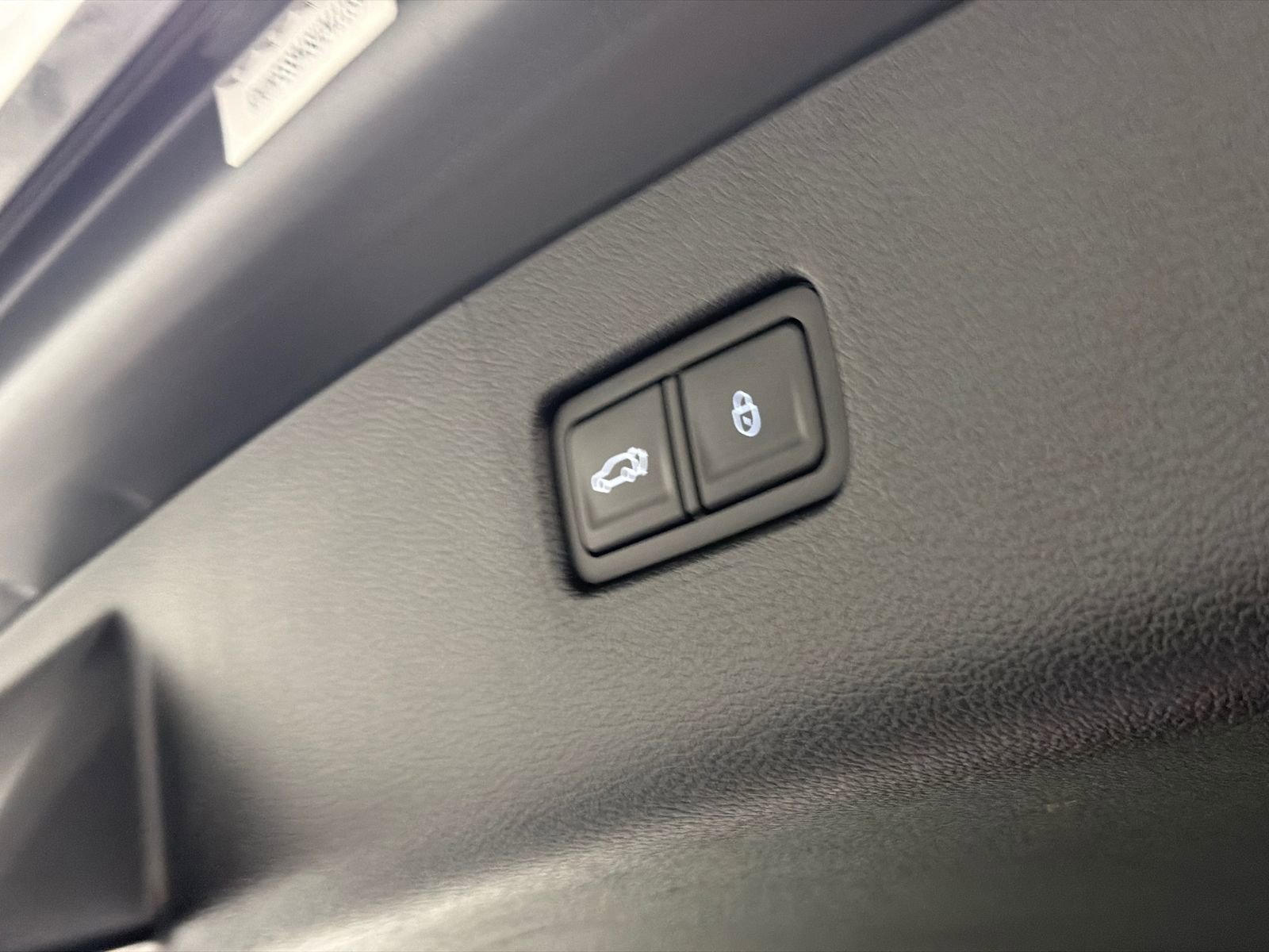 Used 2025 Genesis GV80 2.5T Standard AWD/4WD image 9
