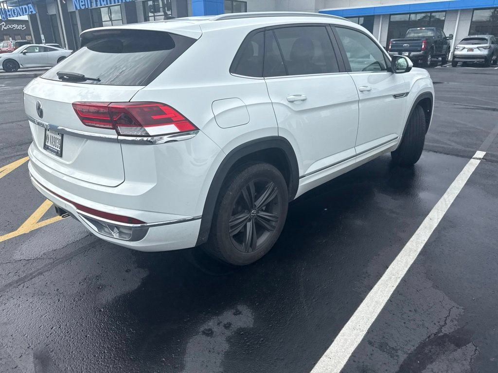 Used 2021 Volkswagen Atlas Cross Sport SE w/ V6 Towing Package FWD image 16