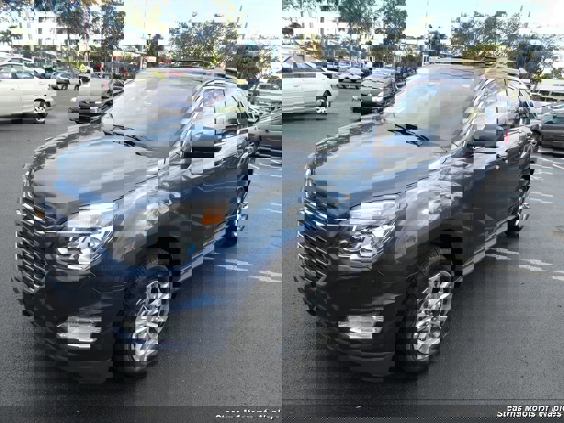 Used 2017 Chevrolet Equinox LT w/ Convenience Package image 3