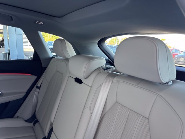 Used 2025 Audi Q5 Prestige AWD/4WD image 14