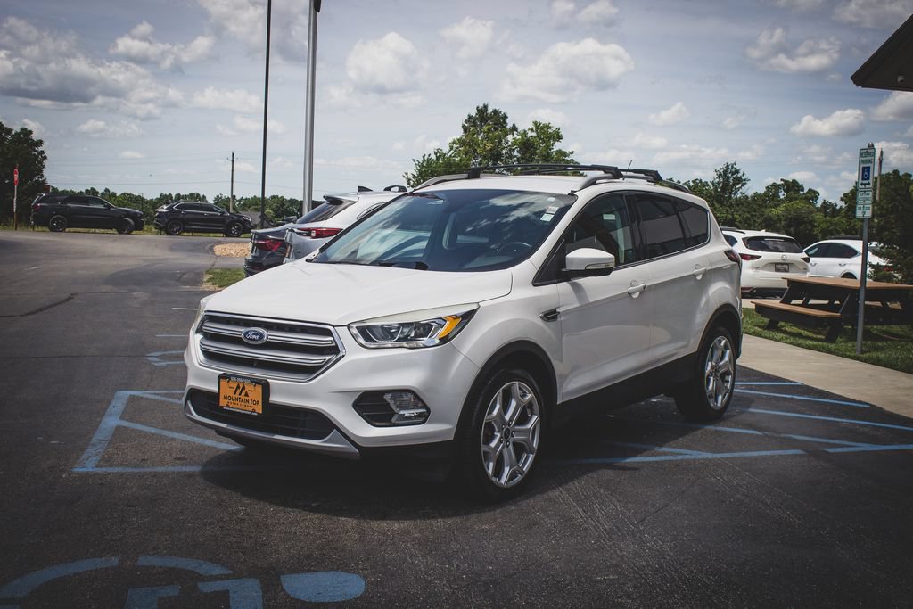Used 2017 Ford Escape Titanium AWD/4WD image 4