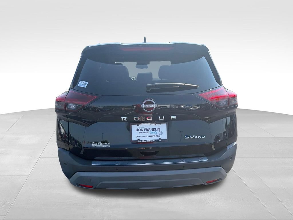 Used 2023 Nissan Rogue SV w/ SV Premium Package AWD/4WD image 4