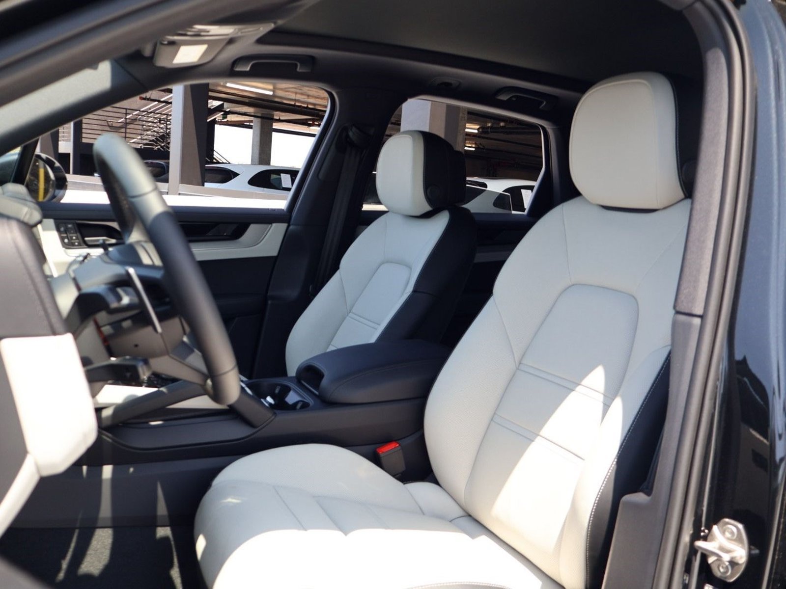 New 2026 Porsche Cayenne AWD/4WD image 5