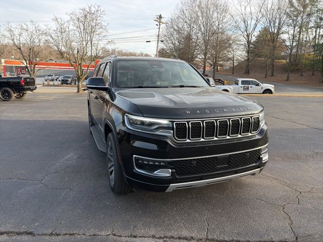 Used 2024 Jeep Wagoneer L Series II w/ Flexible Seating Group image 4