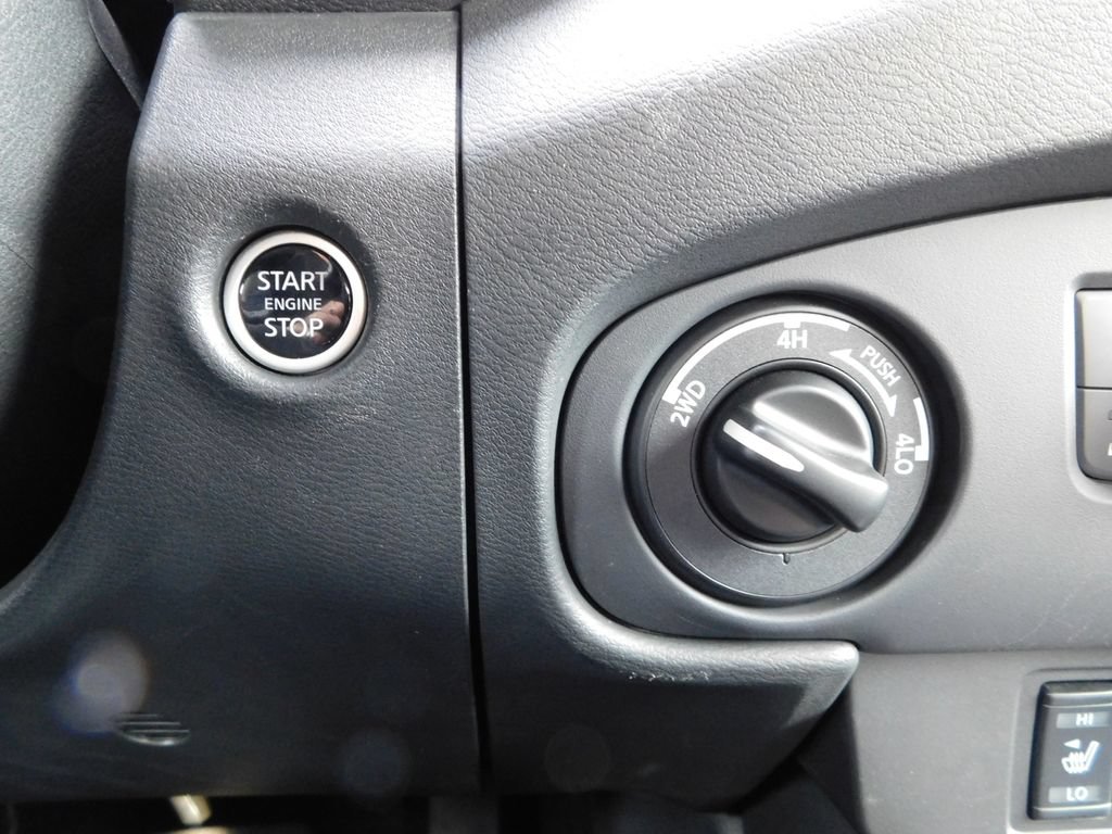 Used 2024 Nissan Frontier SV w/ Hardbody Edition AWD/4WD image 43