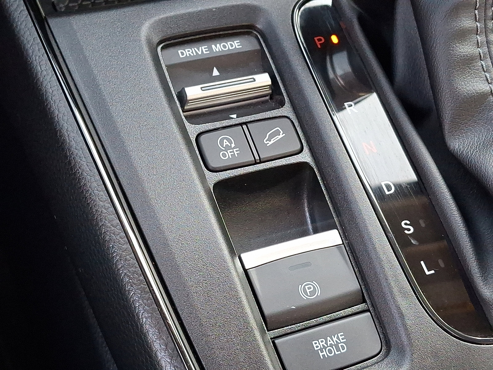 Used 2024 Honda CR-V EX-L image 34