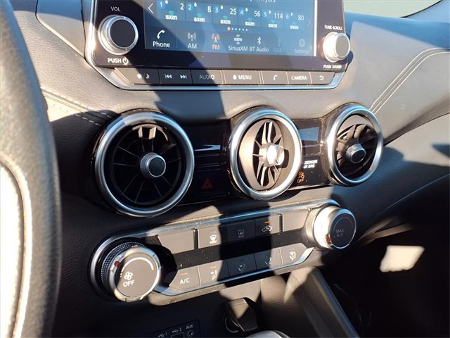Used 2023 Nissan Sentra SV image 11