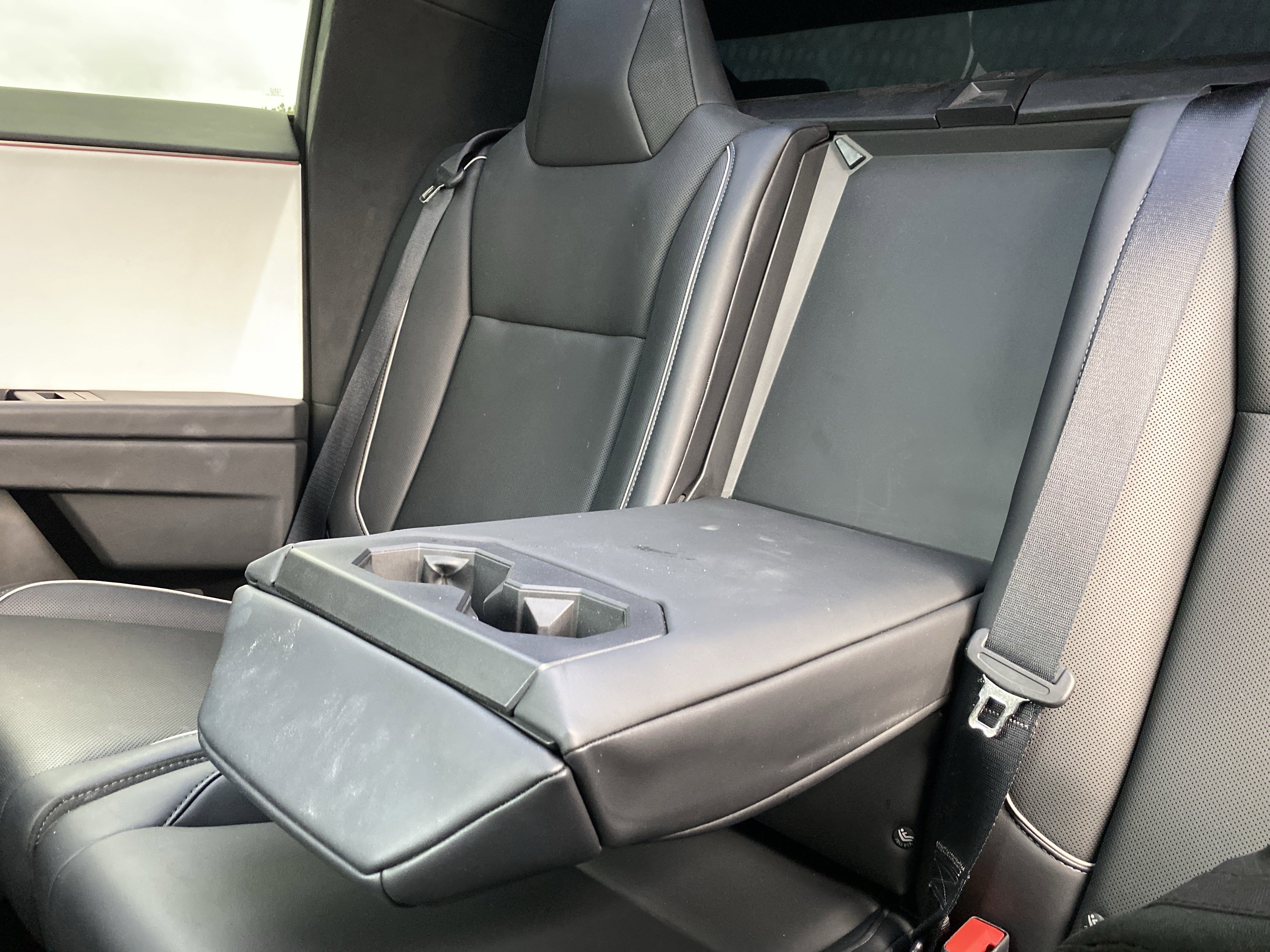 Used 2024 Tesla Cybertruck Cyberbeast image 31