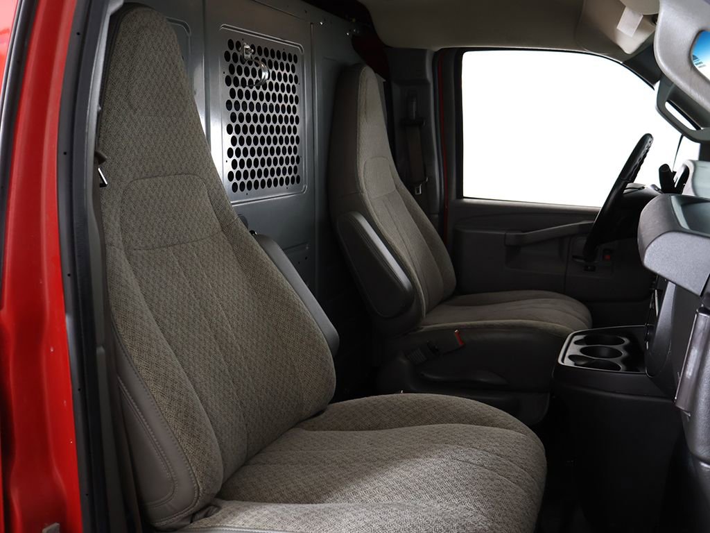Used 2021 Chevrolet Express 3500 w/ Driver Convenience Package image 24